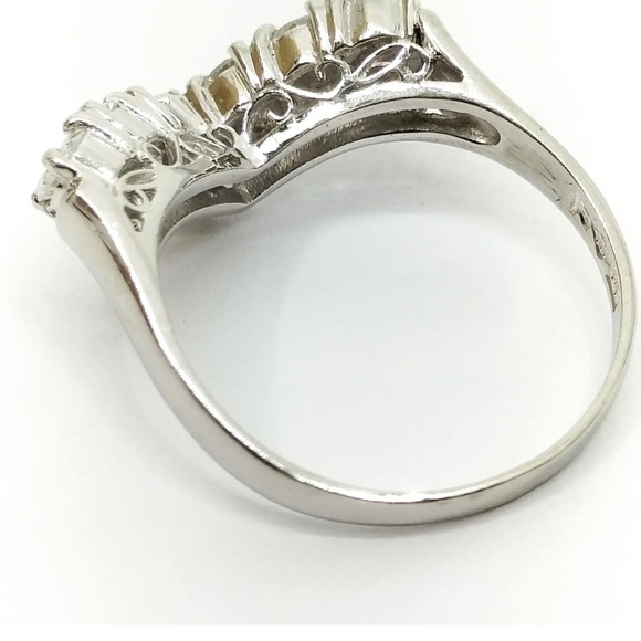 Platinum 900 1Carat Natural Diamond Semi V Ring - Picture 3 of 7